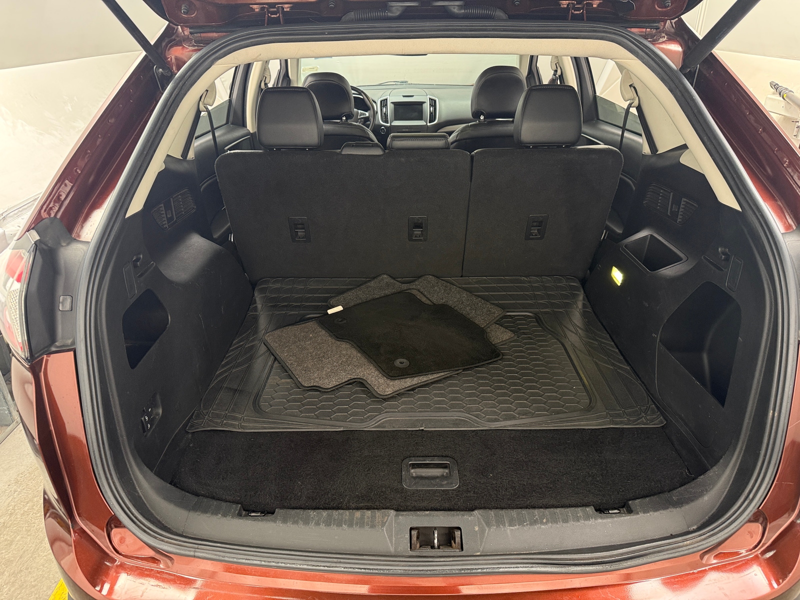 Thumbnail: 2015 Ford Edge - 6