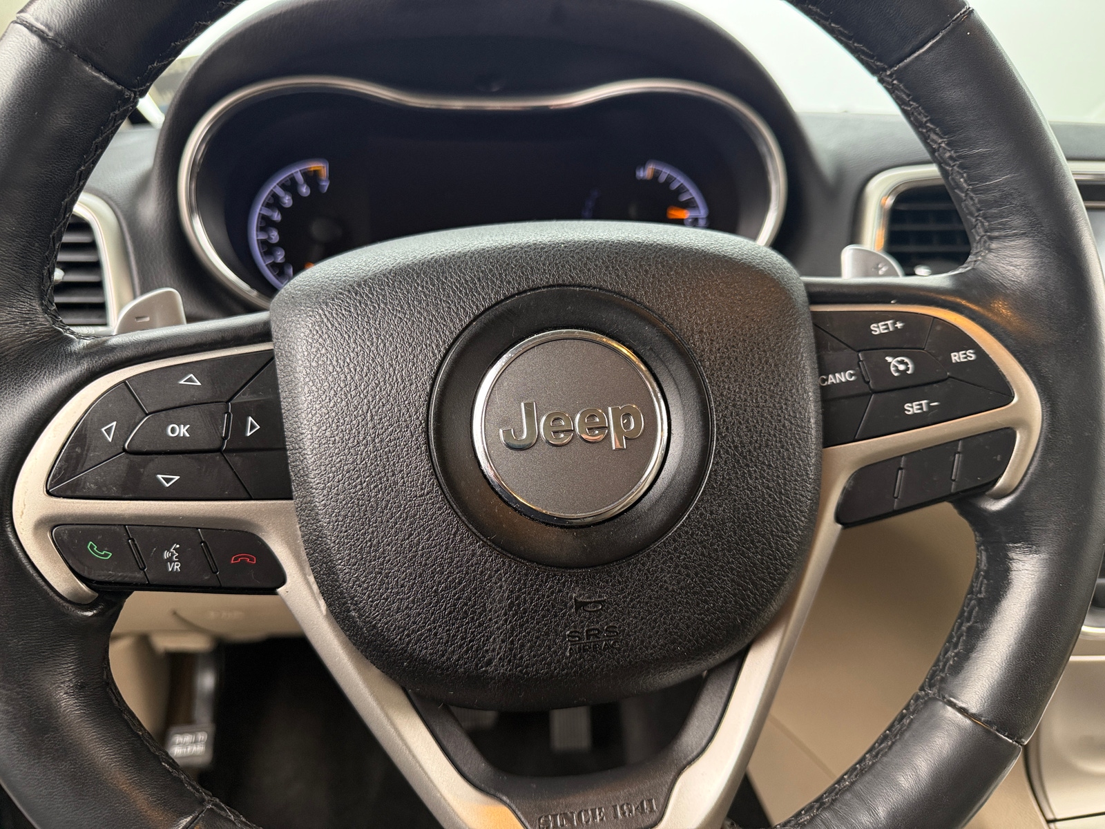 Thumbnail: 2015 Jeep Grand Cherokee - 4