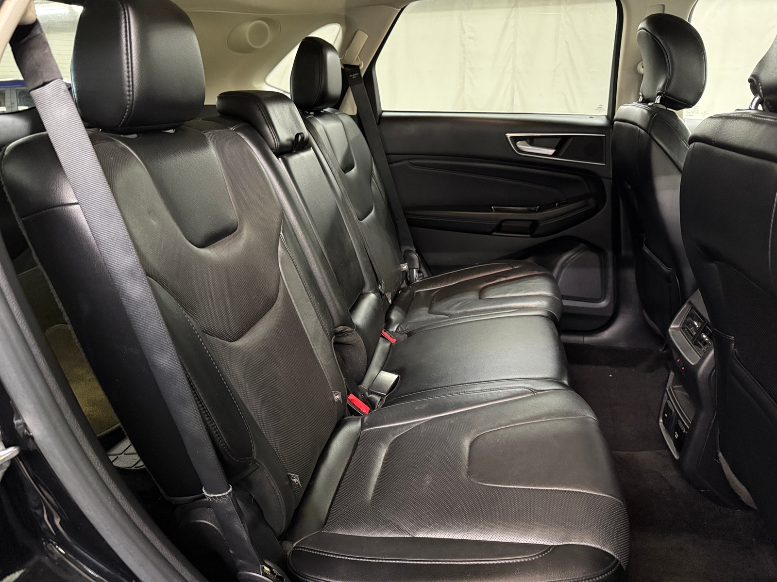 Thumbnail: 2016 Ford Edge - 5