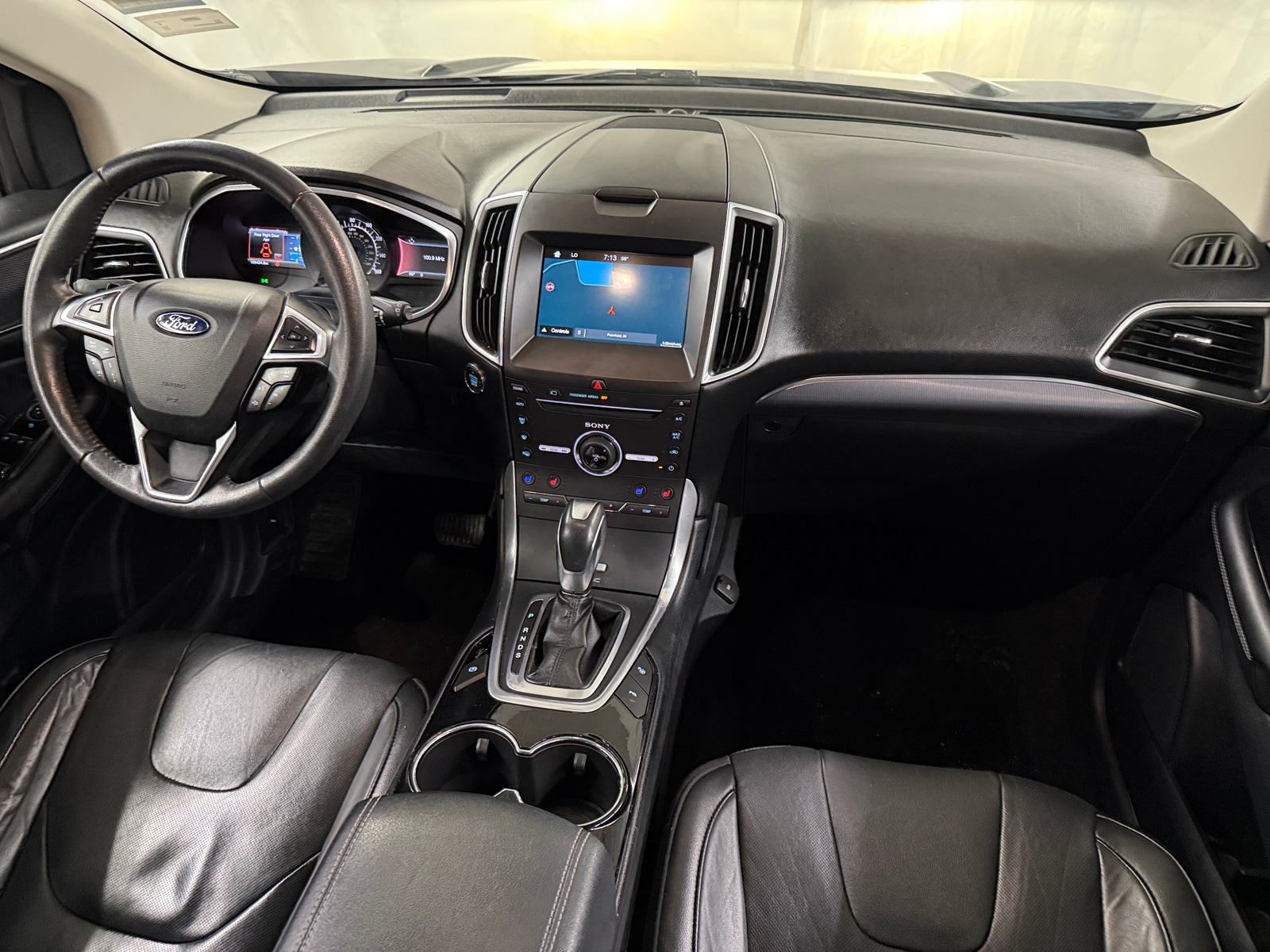 Thumbnail: 2016 Ford Edge - 2