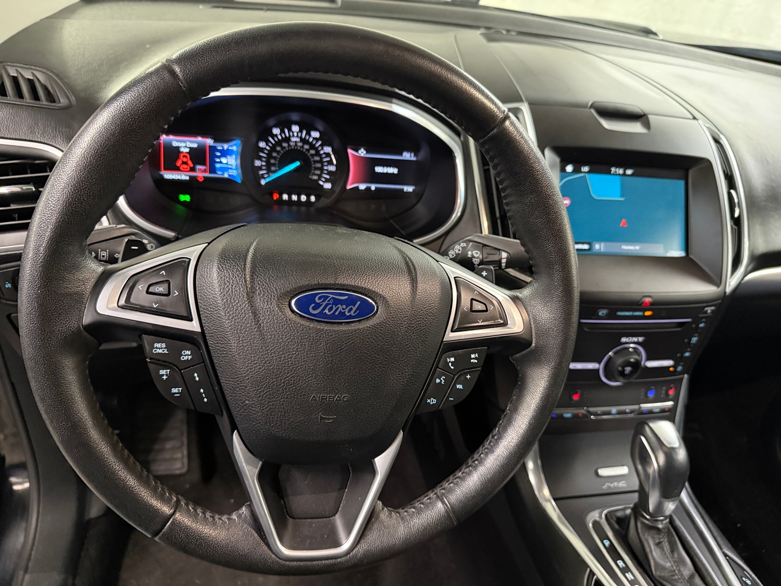 Thumbnail: 2016 Ford Edge - 4
