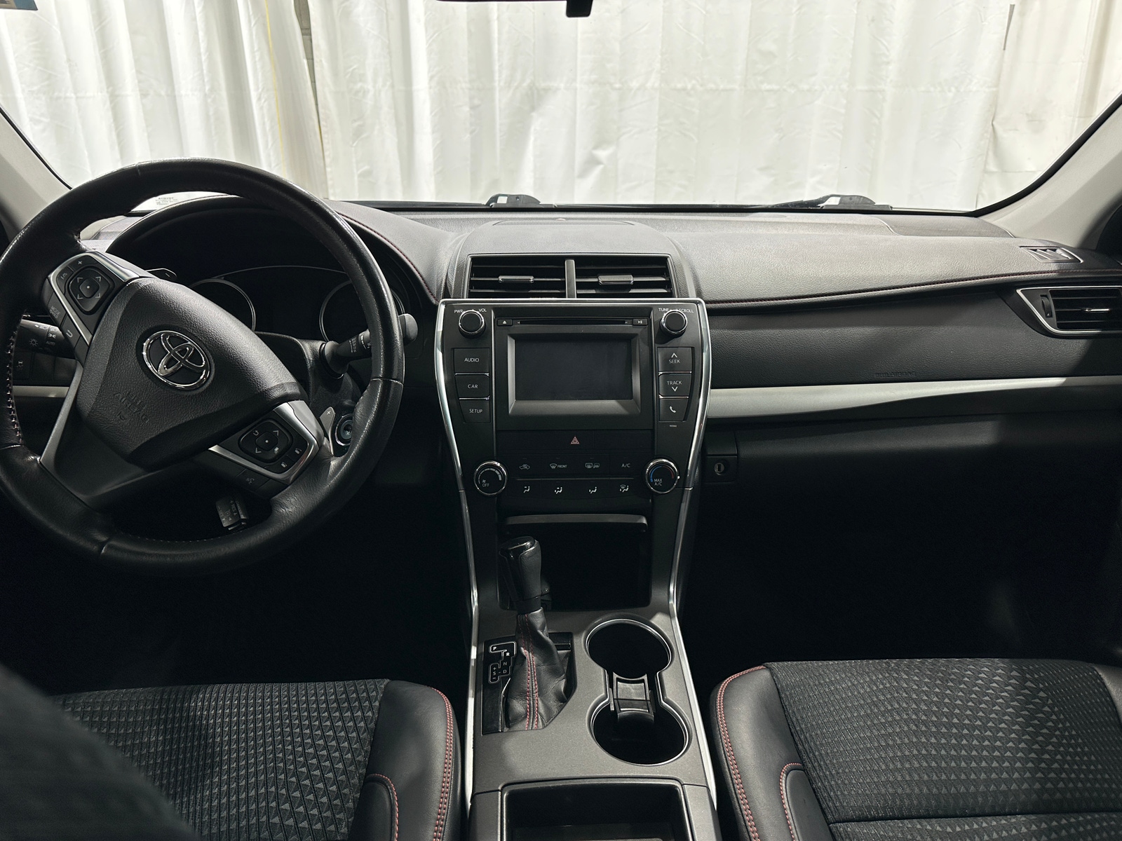 Thumbnail: 2015 Toyota Camry - 3