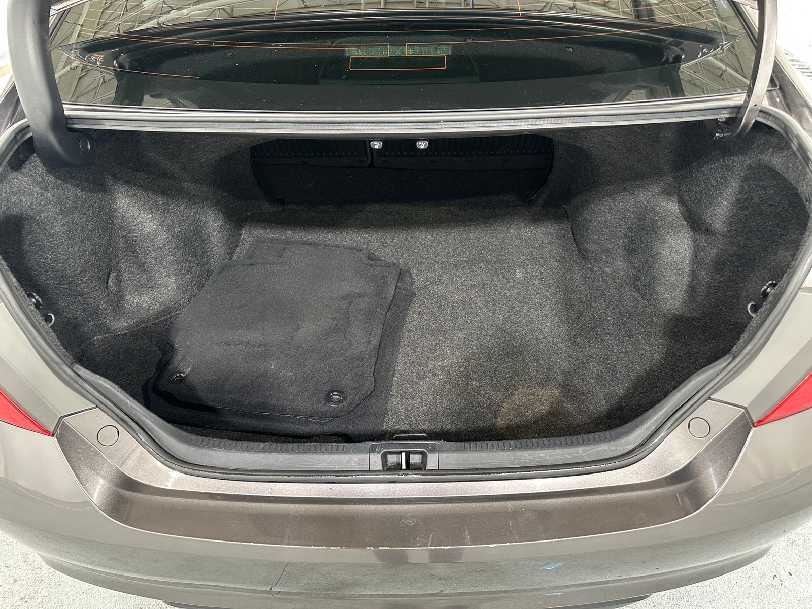 Thumbnail: 2015 Toyota Camry - 7