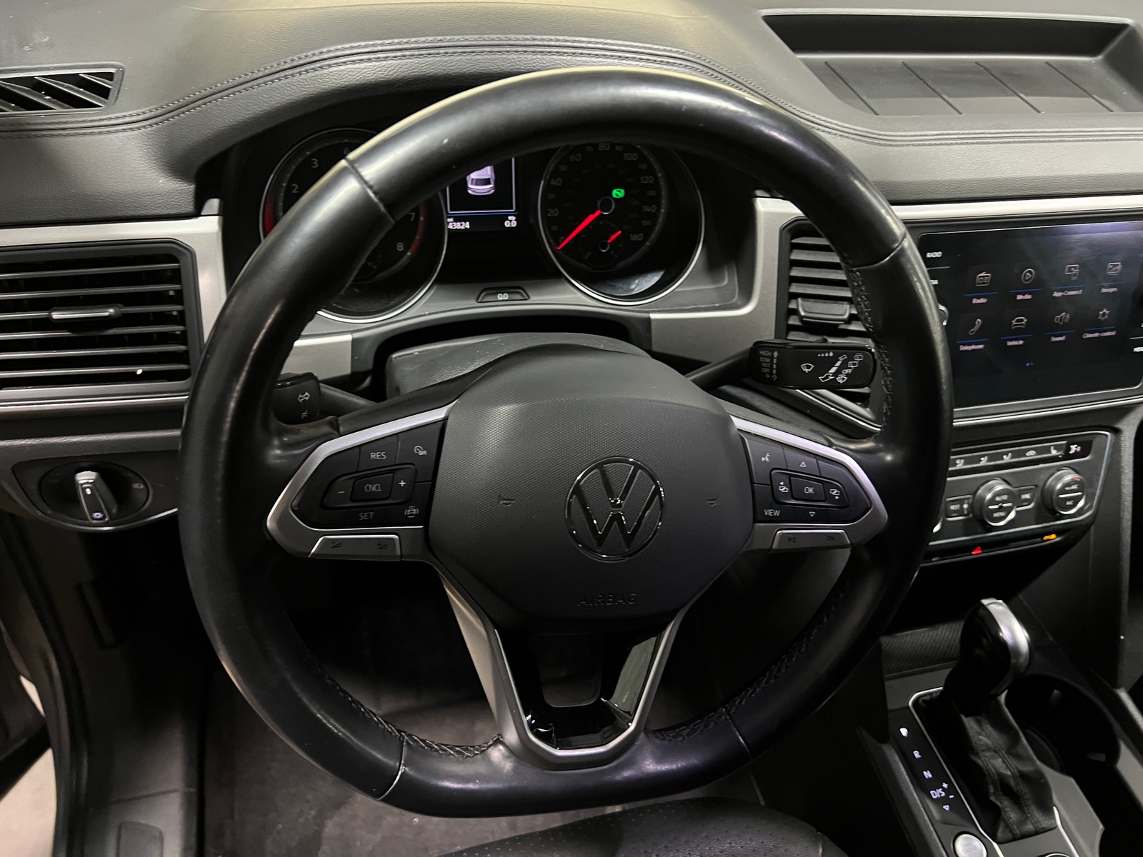 Thumbnail: 2021 Volkswagen Atlas - 4