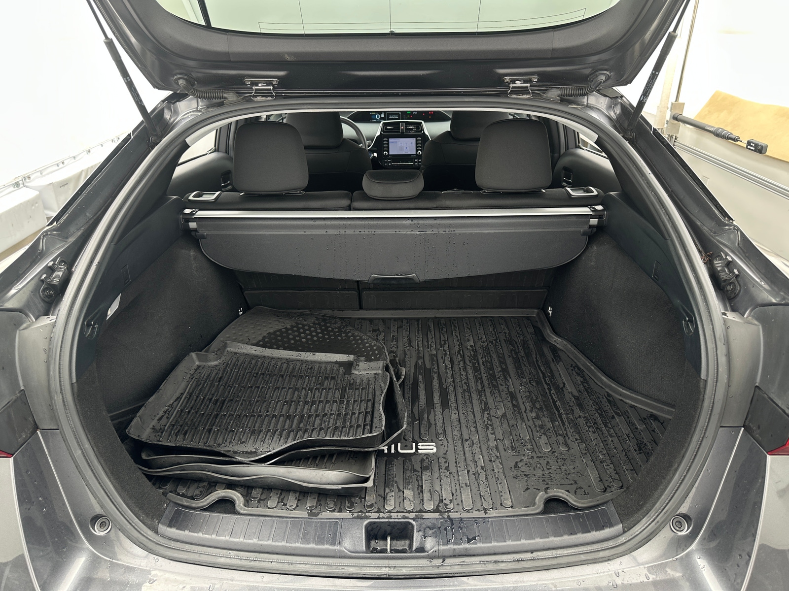 Thumbnail: 2022 Toyota Prius - 7