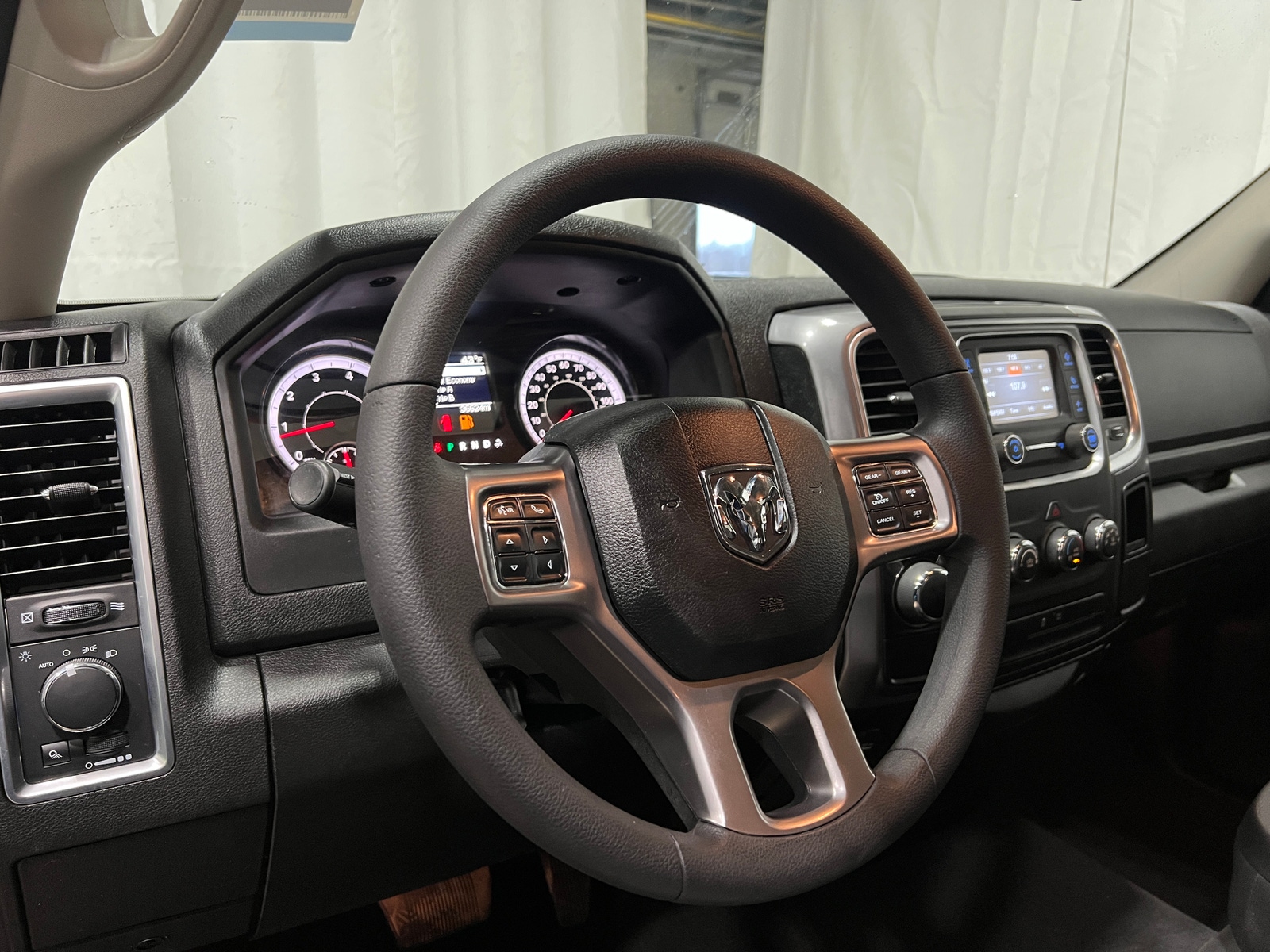 Thumbnail: 2024 RAM 1500 Classic - 5