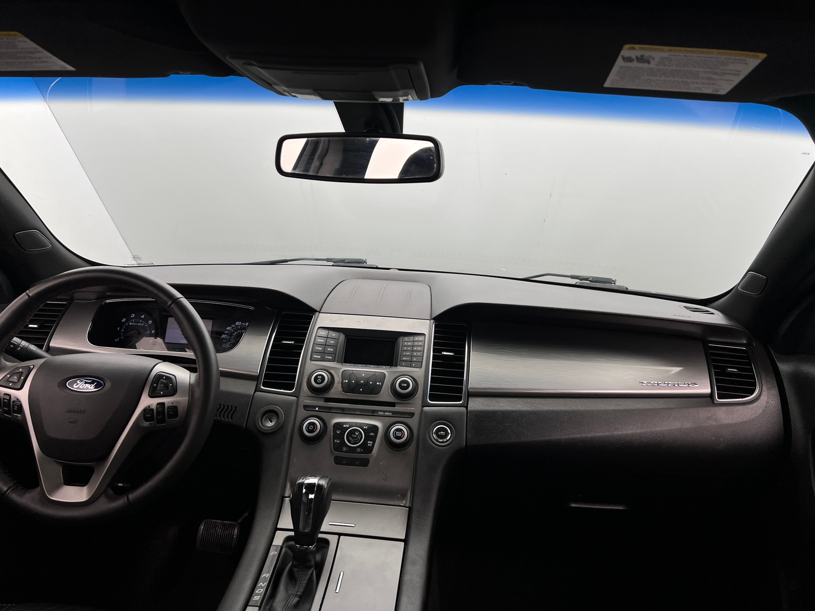 Thumbnail: 2016 Ford Taurus - 3