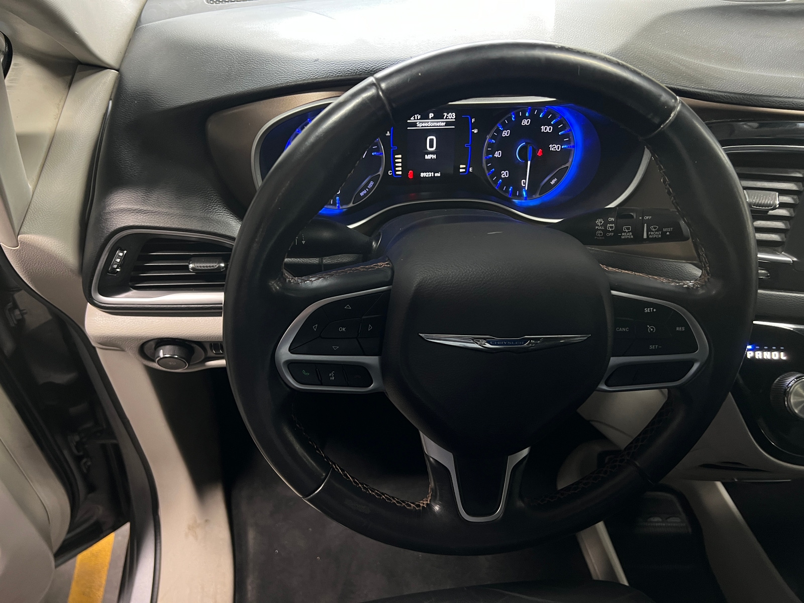 Thumbnail: 2018 Chrysler Pacifica - 4