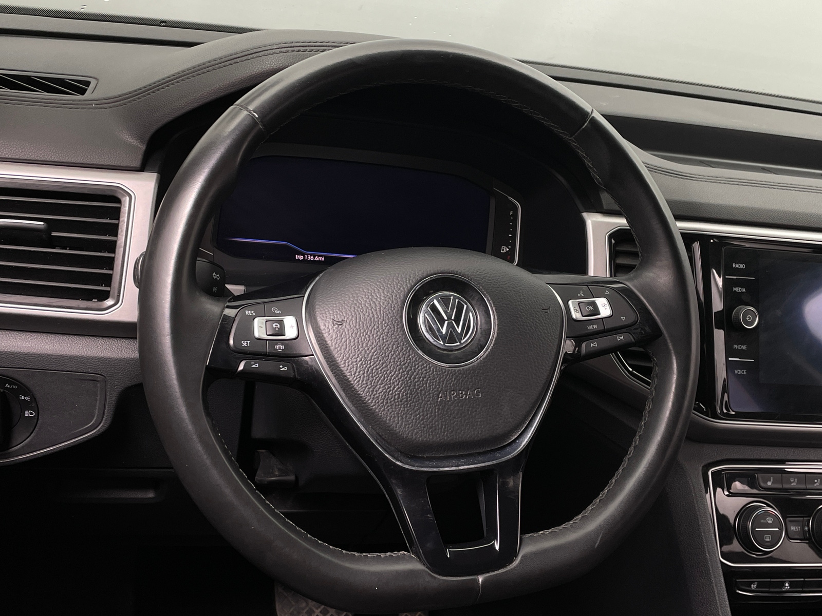 Thumbnail: 2019 Volkswagen Atlas - 4