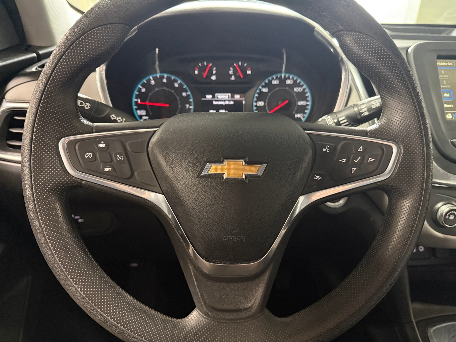 Thumbnail: 2019 Chevrolet Equinox - 5