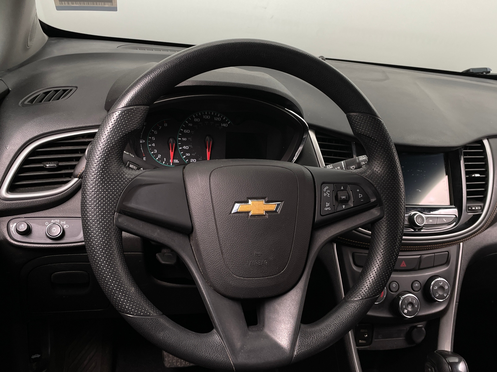 Thumbnail: 2018 Chevrolet Trax - 5