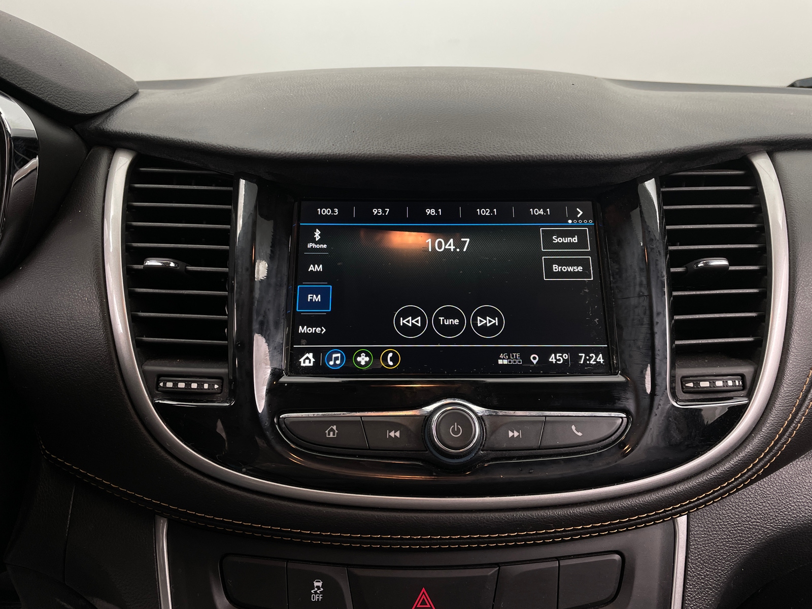 Thumbnail: 2018 Chevrolet Trax - 4