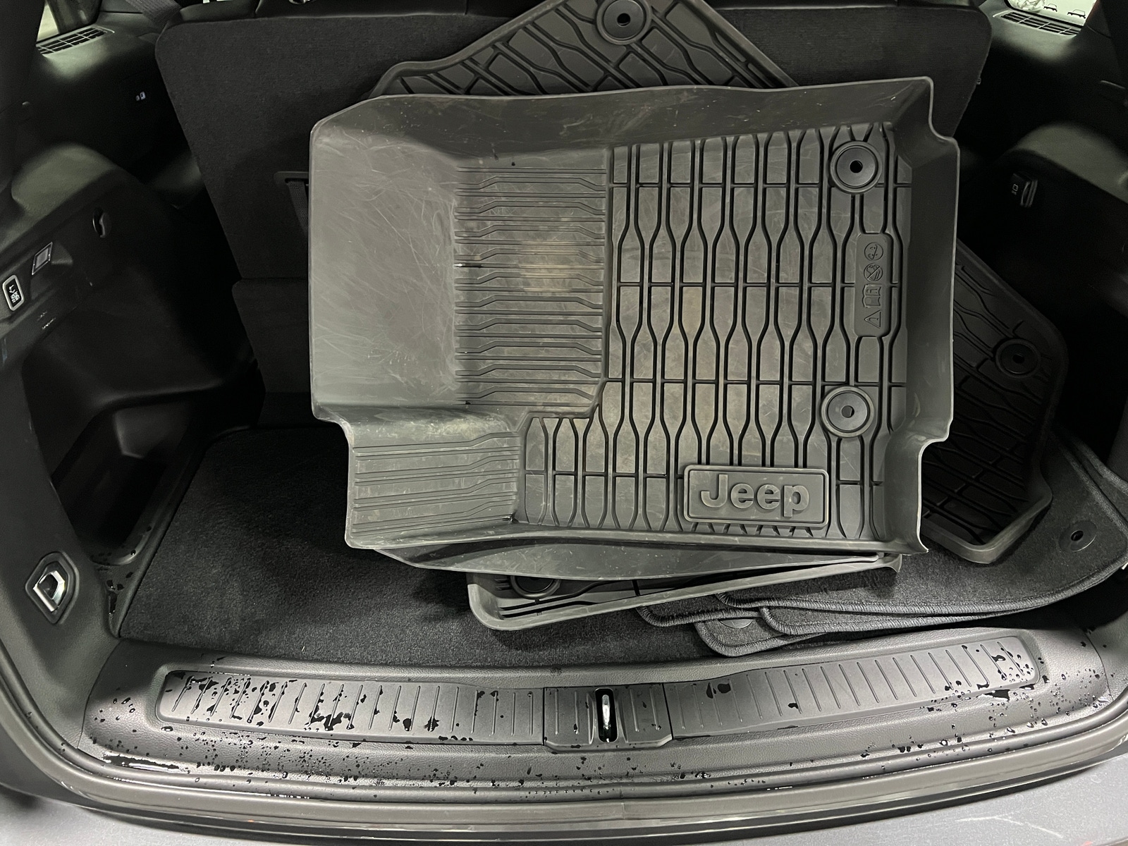 Thumbnail: 2025 Jeep Grand Cherokee L - 6