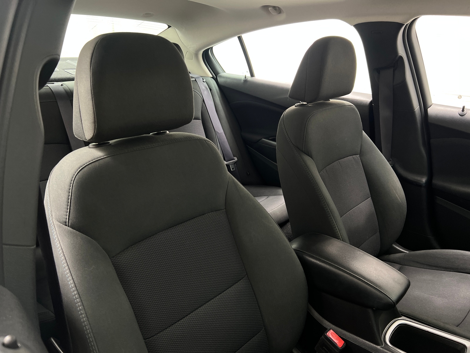 Thumbnail: 2017 Chevrolet Cruze - 2