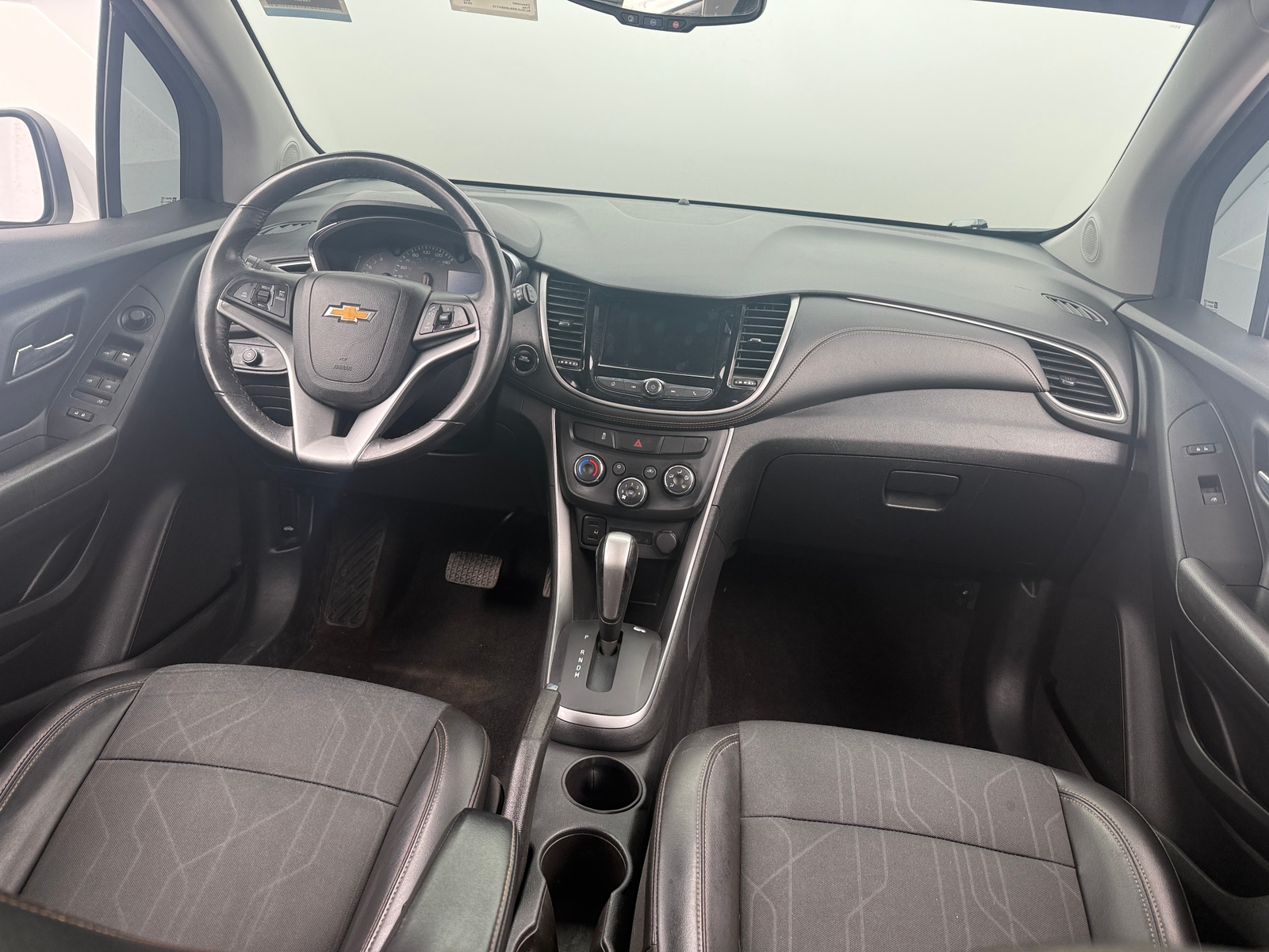 Thumbnail: 2018 Chevrolet Trax - 3