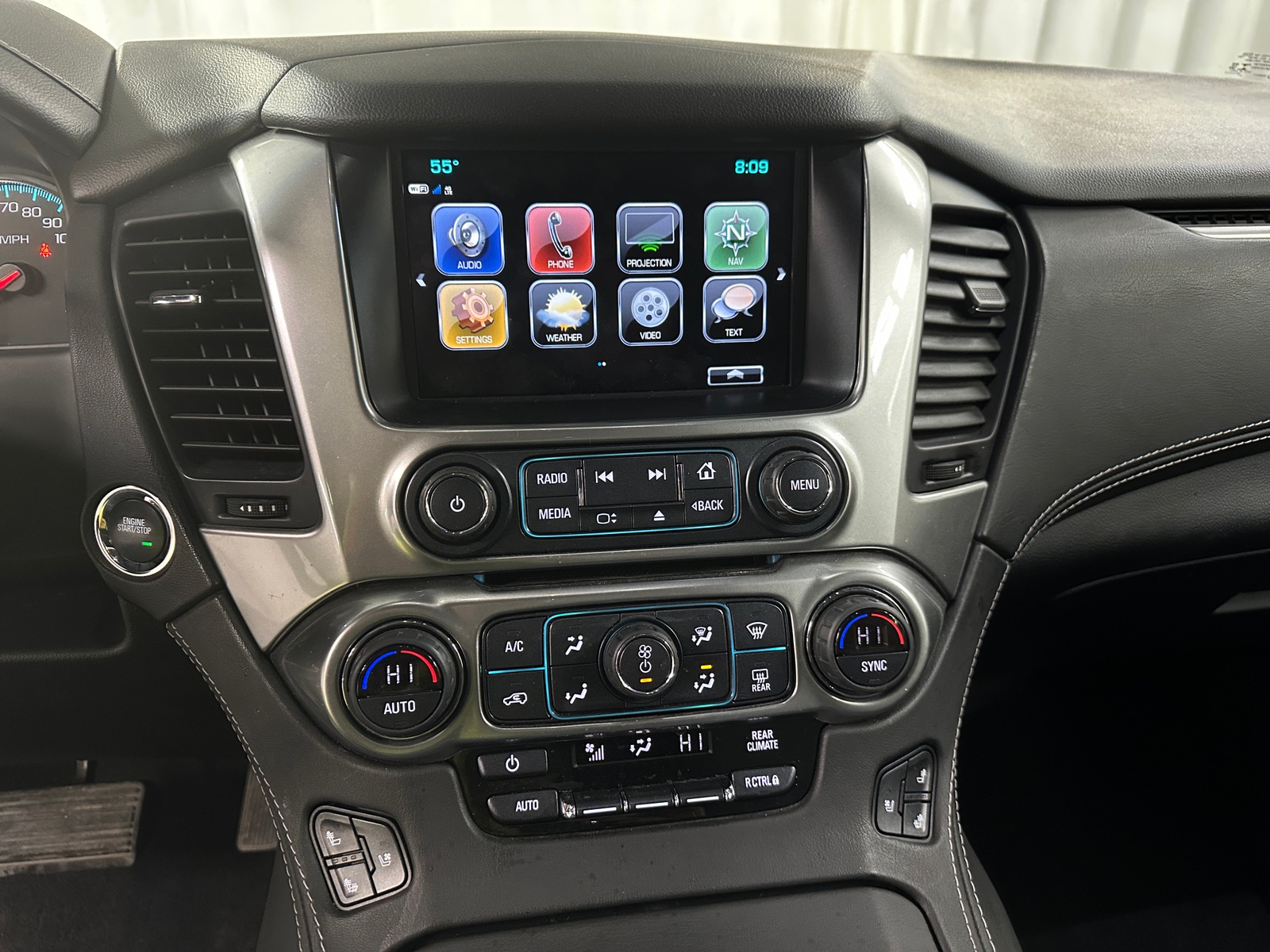 Thumbnail: 2019 Chevrolet Tahoe - 3