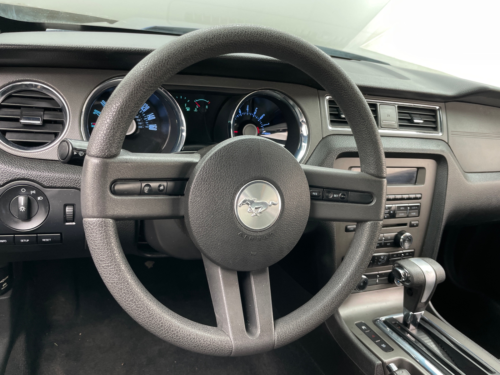 Thumbnail: 2011 Ford Mustang - 5