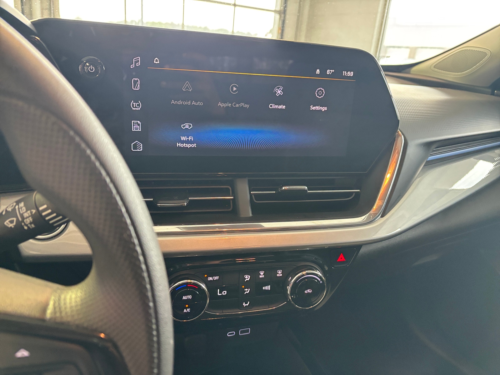 Thumbnail: 2025 Chevrolet Trax - 4