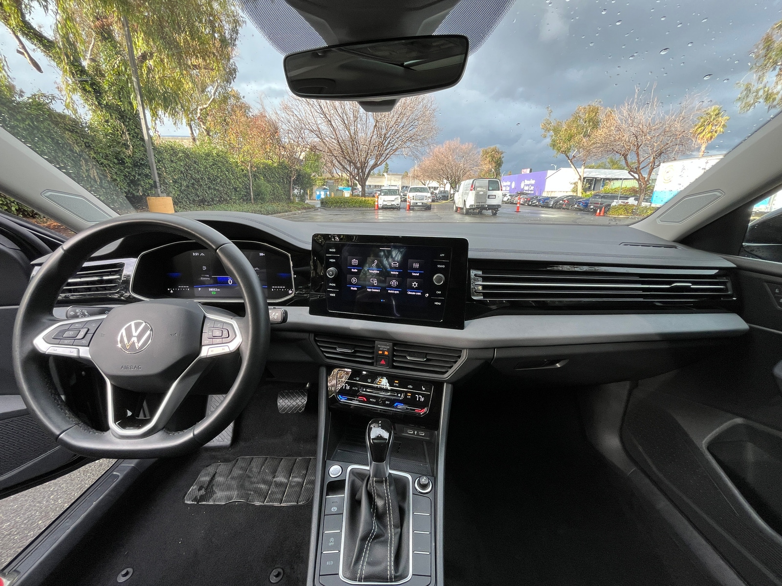 Thumbnail: 2025 Volkswagen Jetta - 3