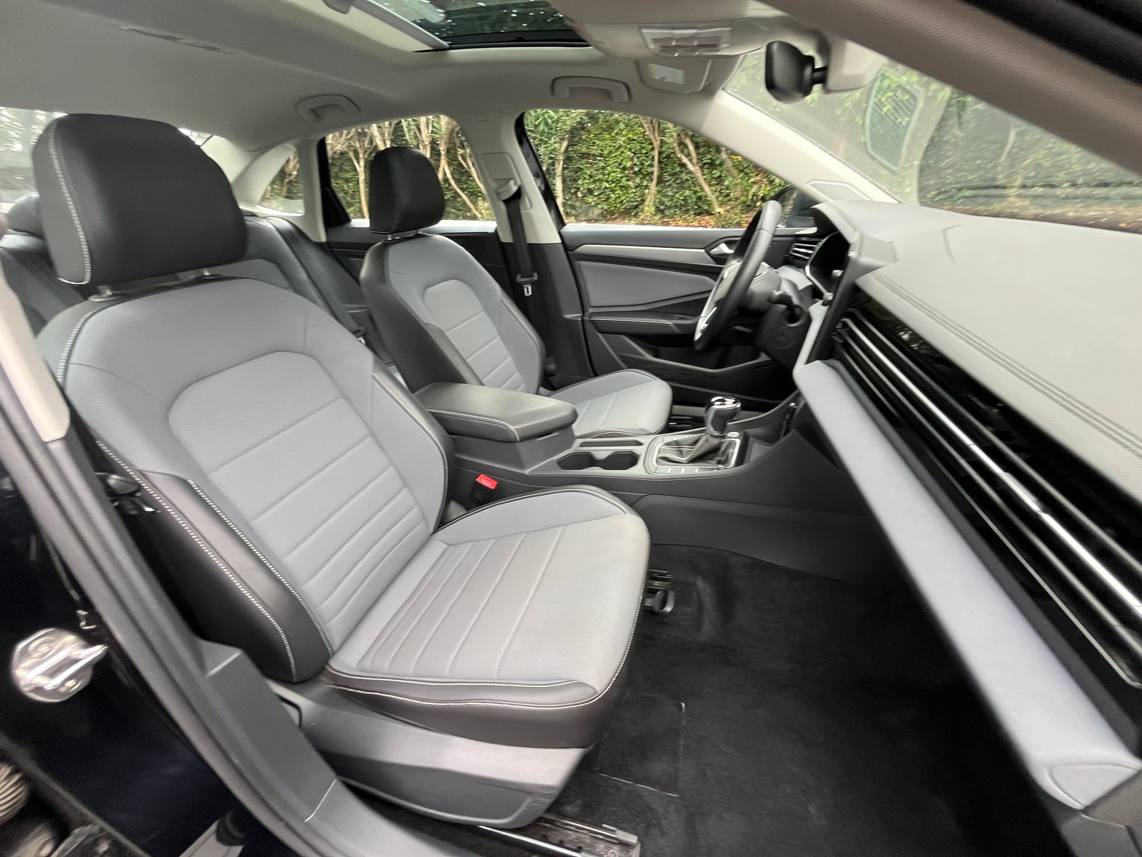 Thumbnail: 2025 Volkswagen Jetta - 2