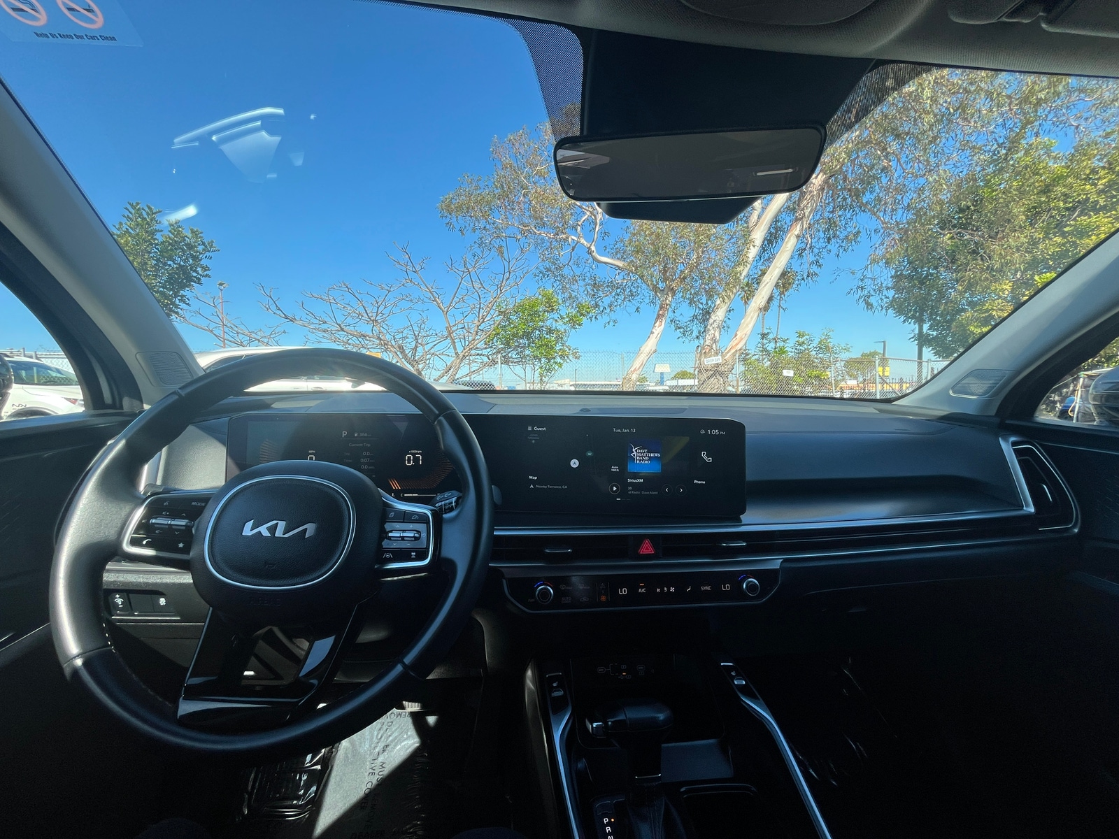 Thumbnail: 2024 Kia Sorento - 3