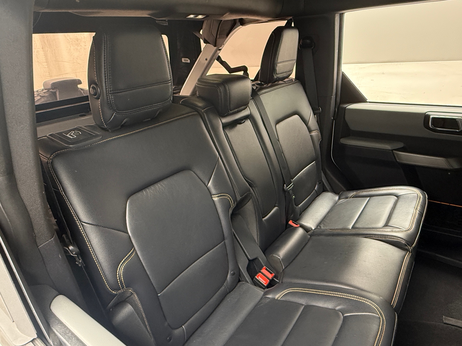 Thumbnail: 2022 Ford Bronco - 5