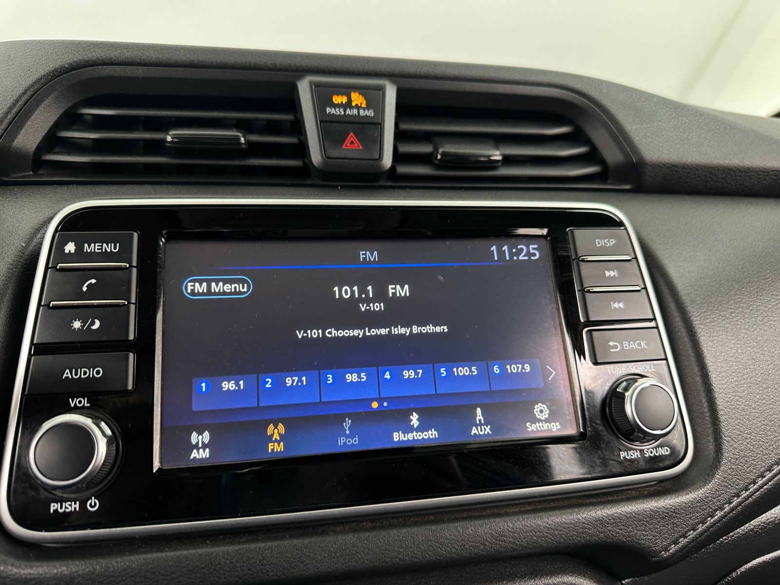 Thumbnail: 2021 Nissan Versa - 4