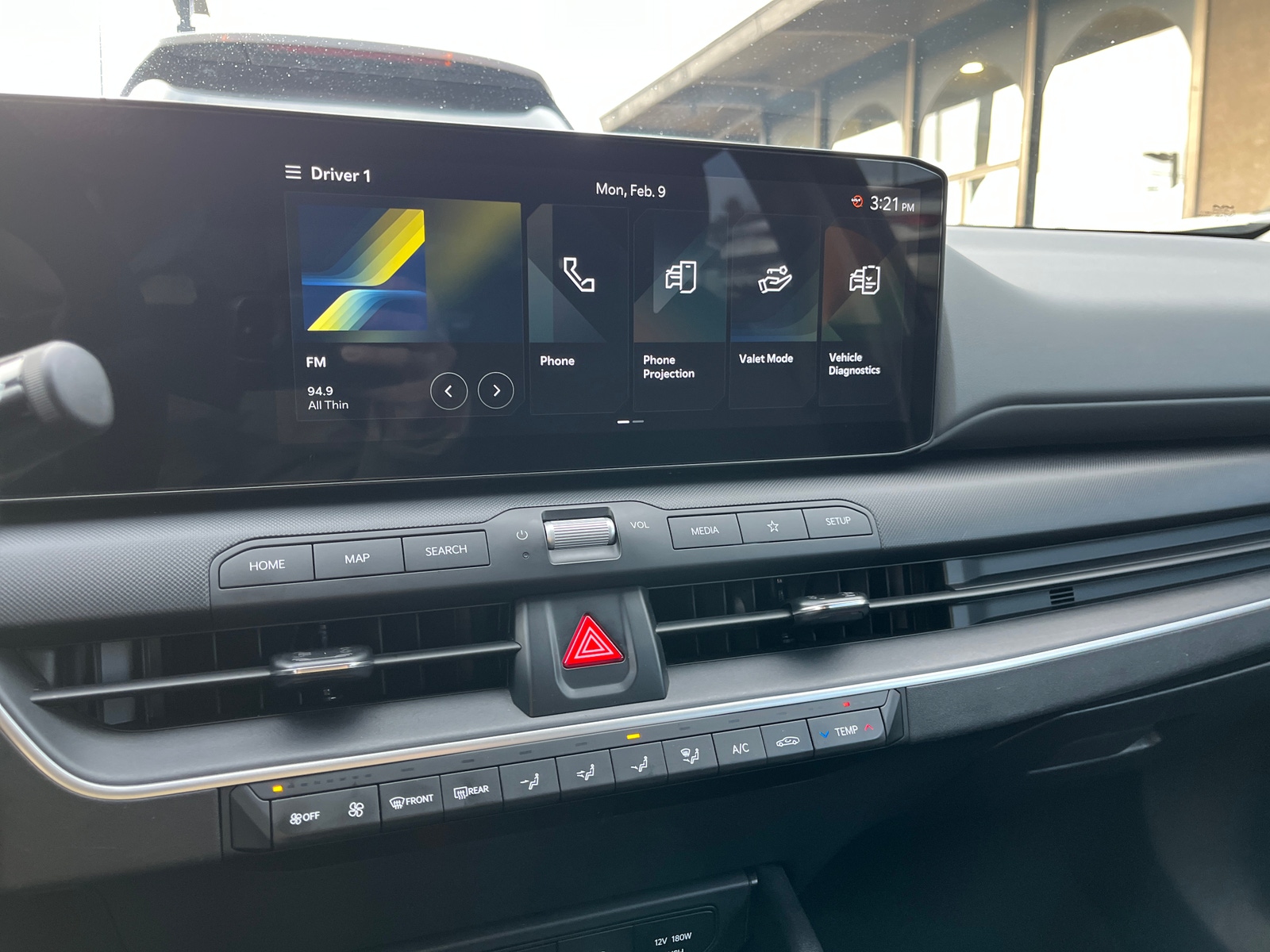 Thumbnail: 2025 Kia K4 - 4