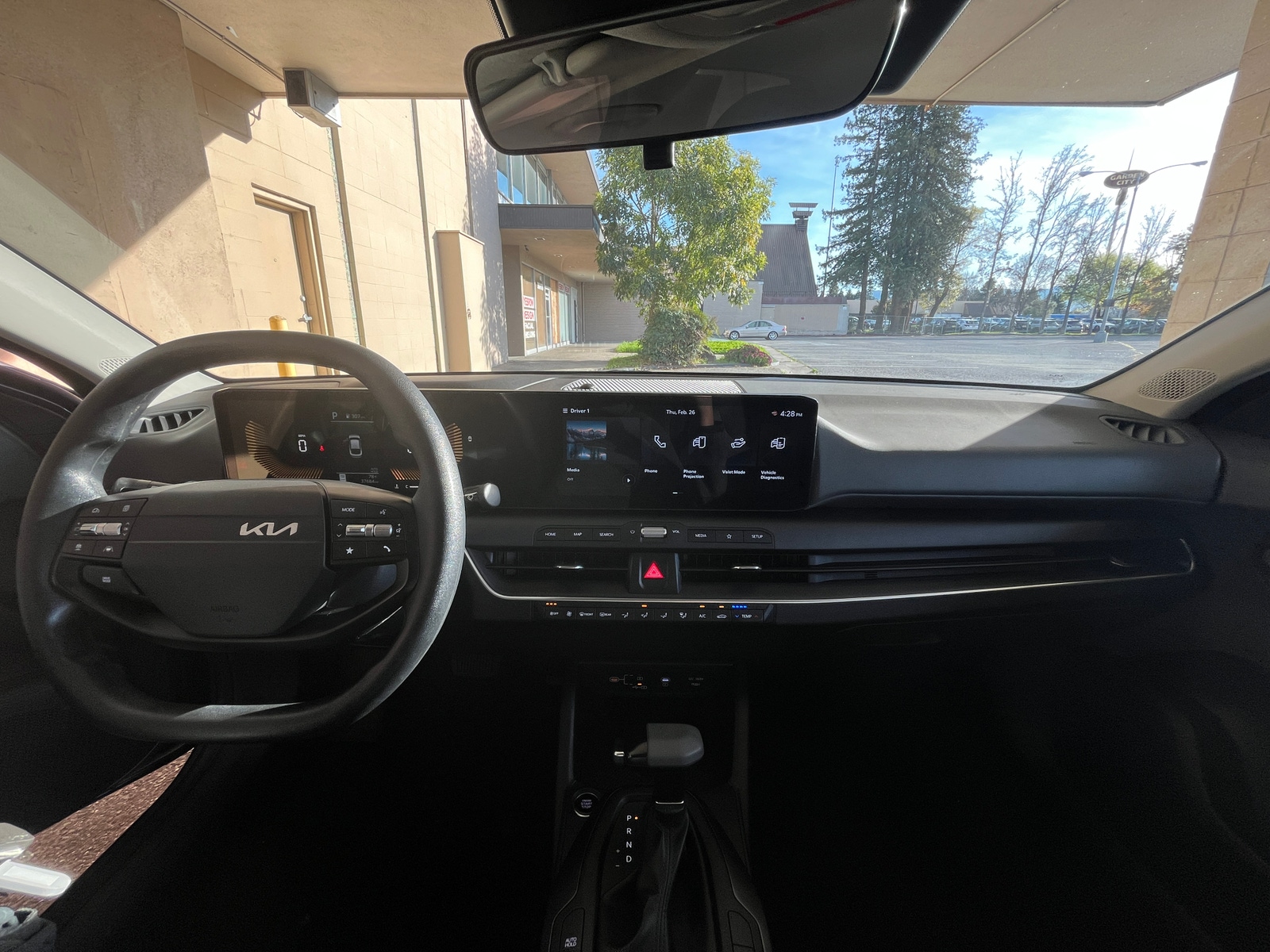 Thumbnail: 2025 Kia K4 - 3