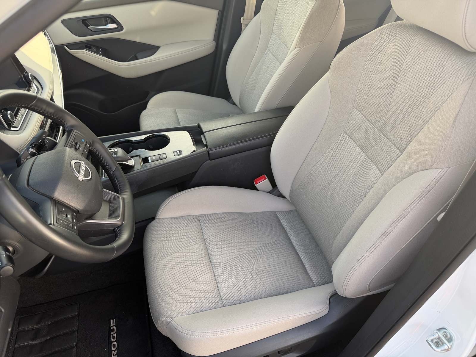 Thumbnail: 2025 Nissan Rogue - 2