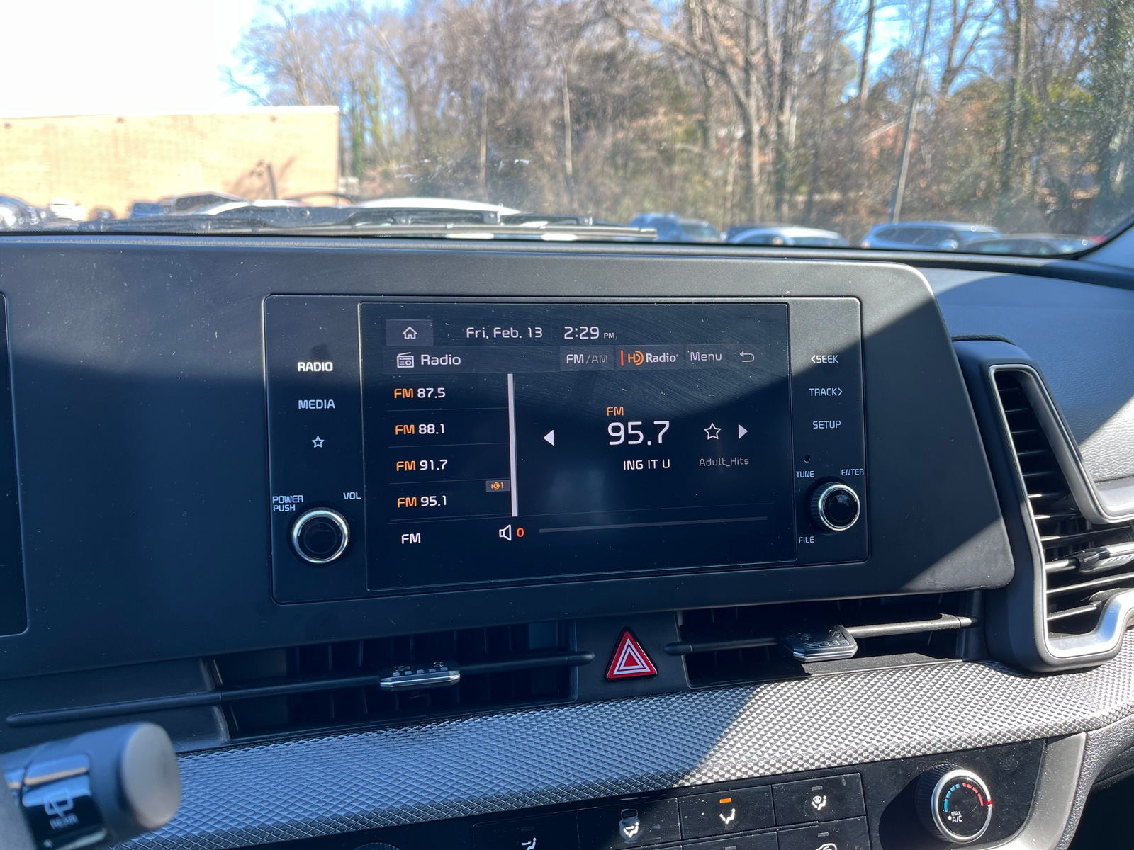 Thumbnail: 2025 Kia Sportage - 4