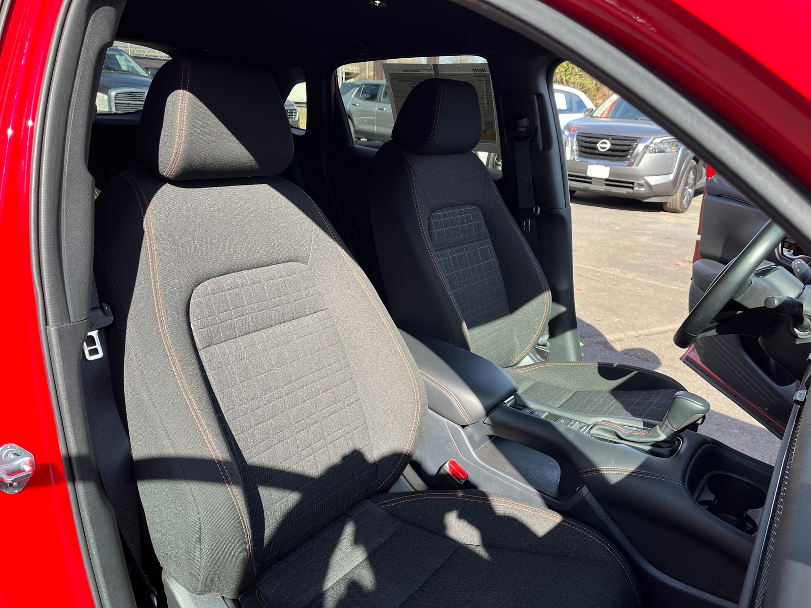 Thumbnail: 2025 Honda HR-V - 2