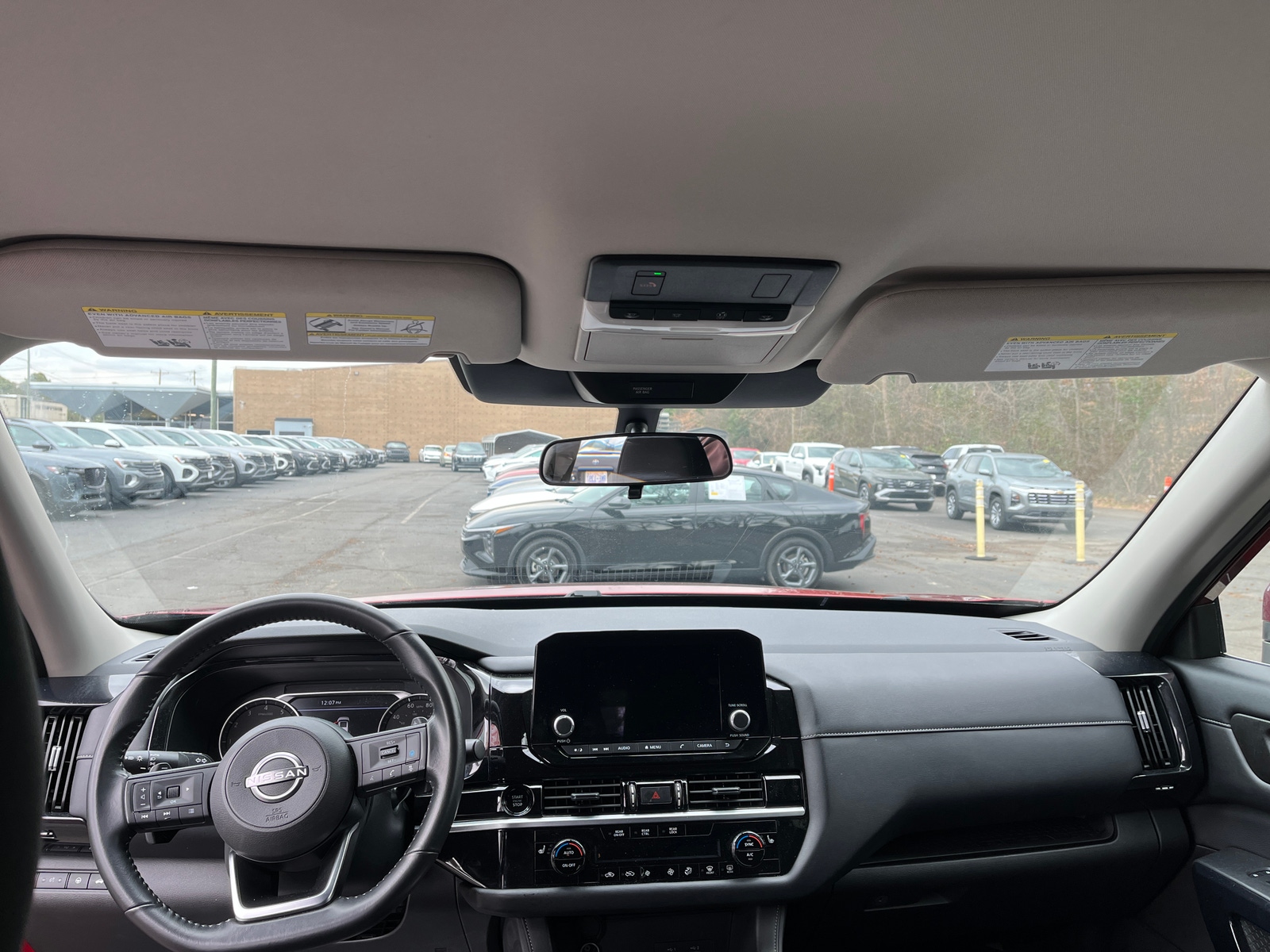 Thumbnail: 2025 Nissan Pathfinder - 3