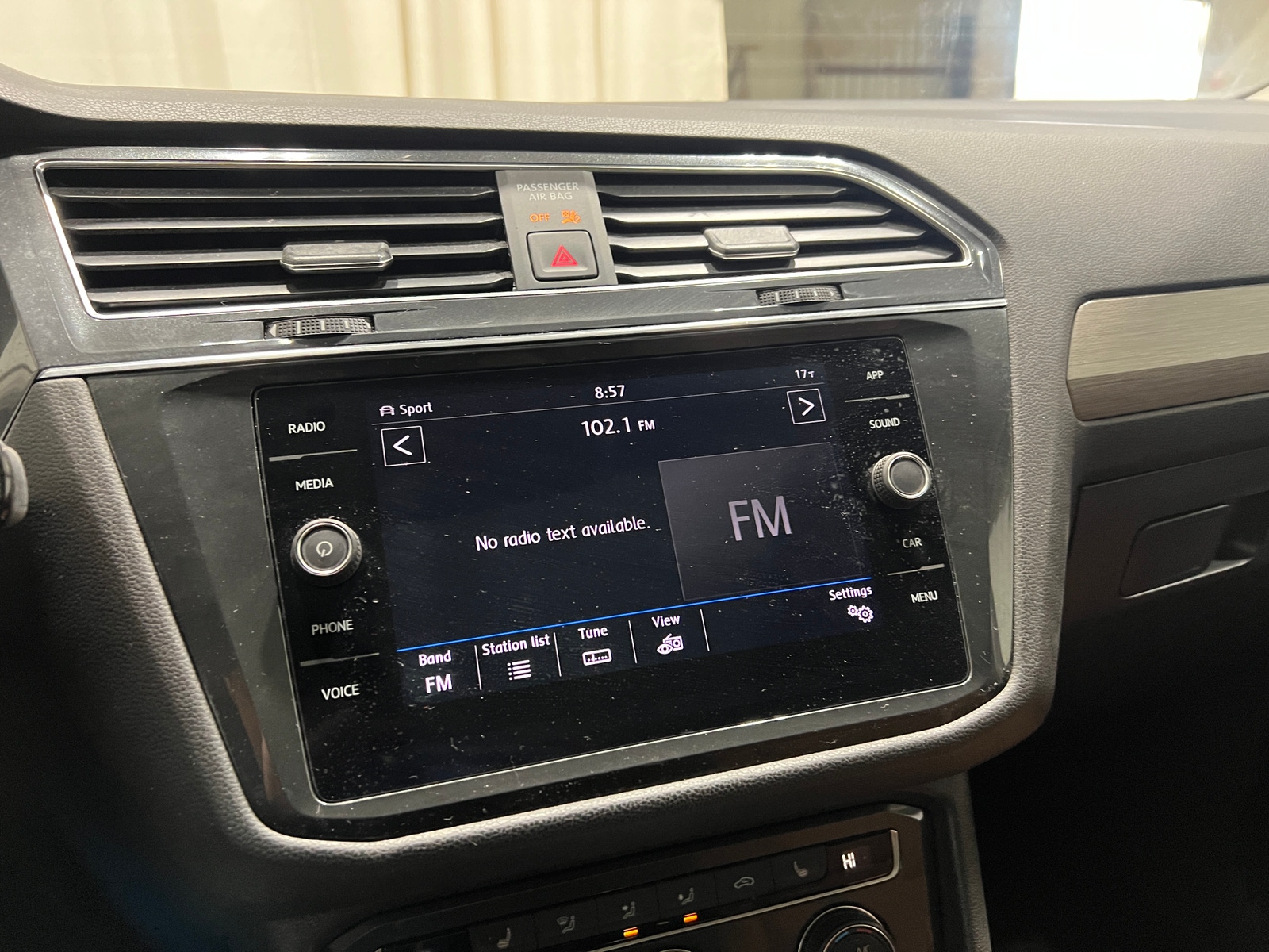 Thumbnail: 2019 Volkswagen Tiguan - 3