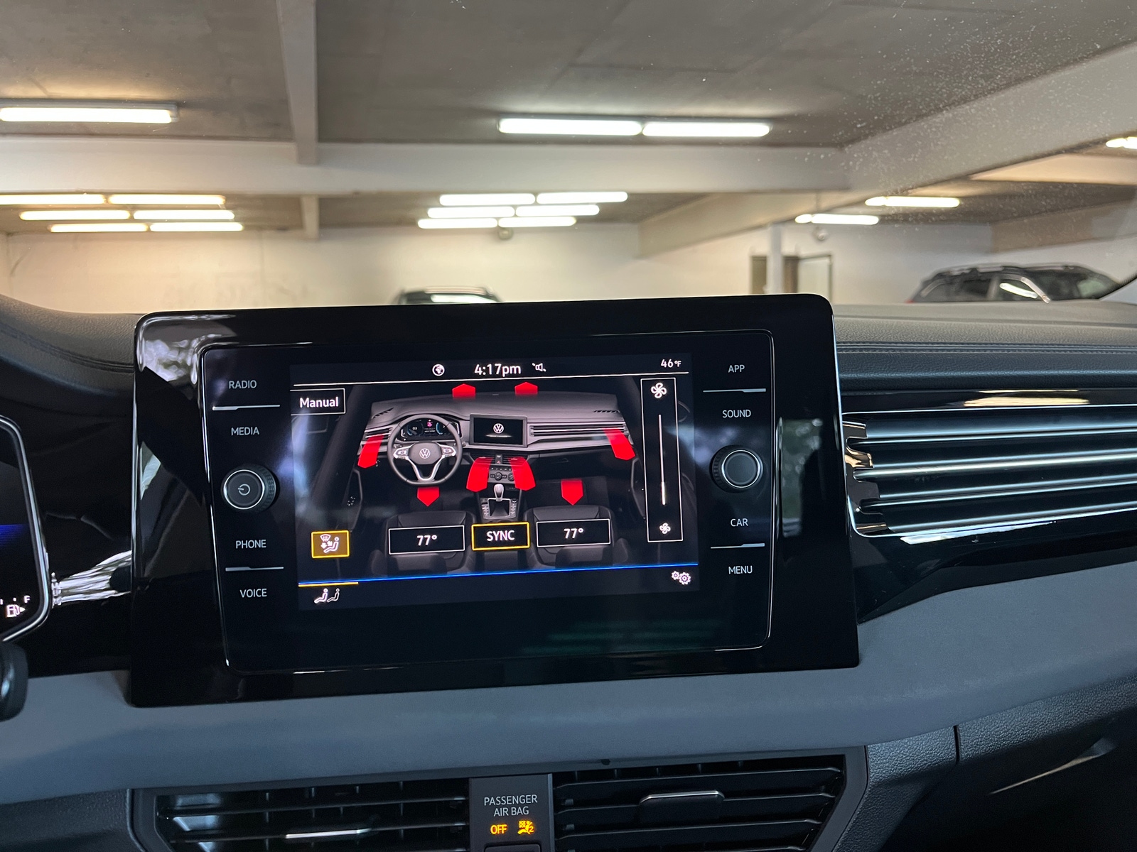 Thumbnail: 2025 Volkswagen Jetta - 4