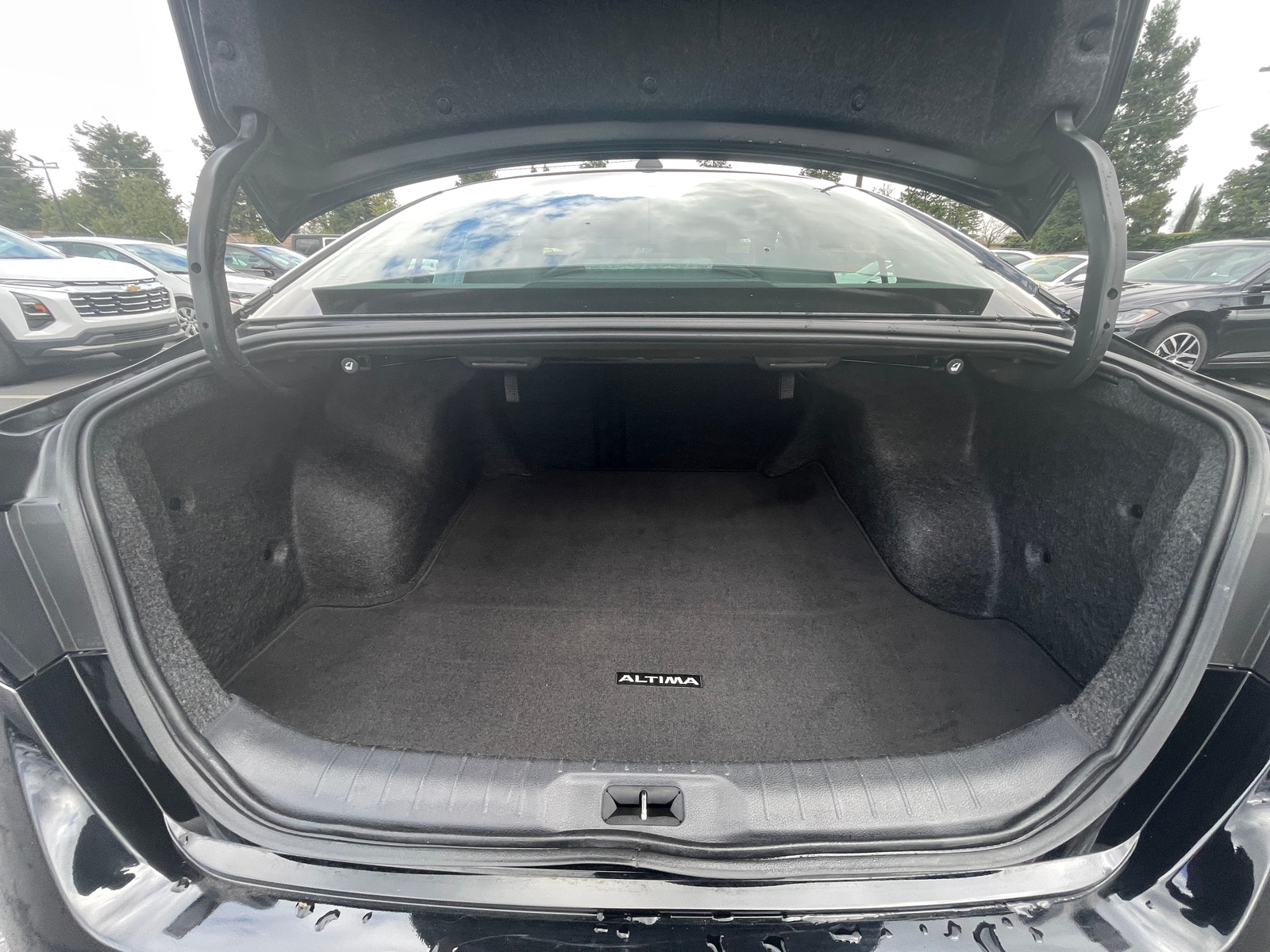 Thumbnail: 2025 Nissan Altima - 4