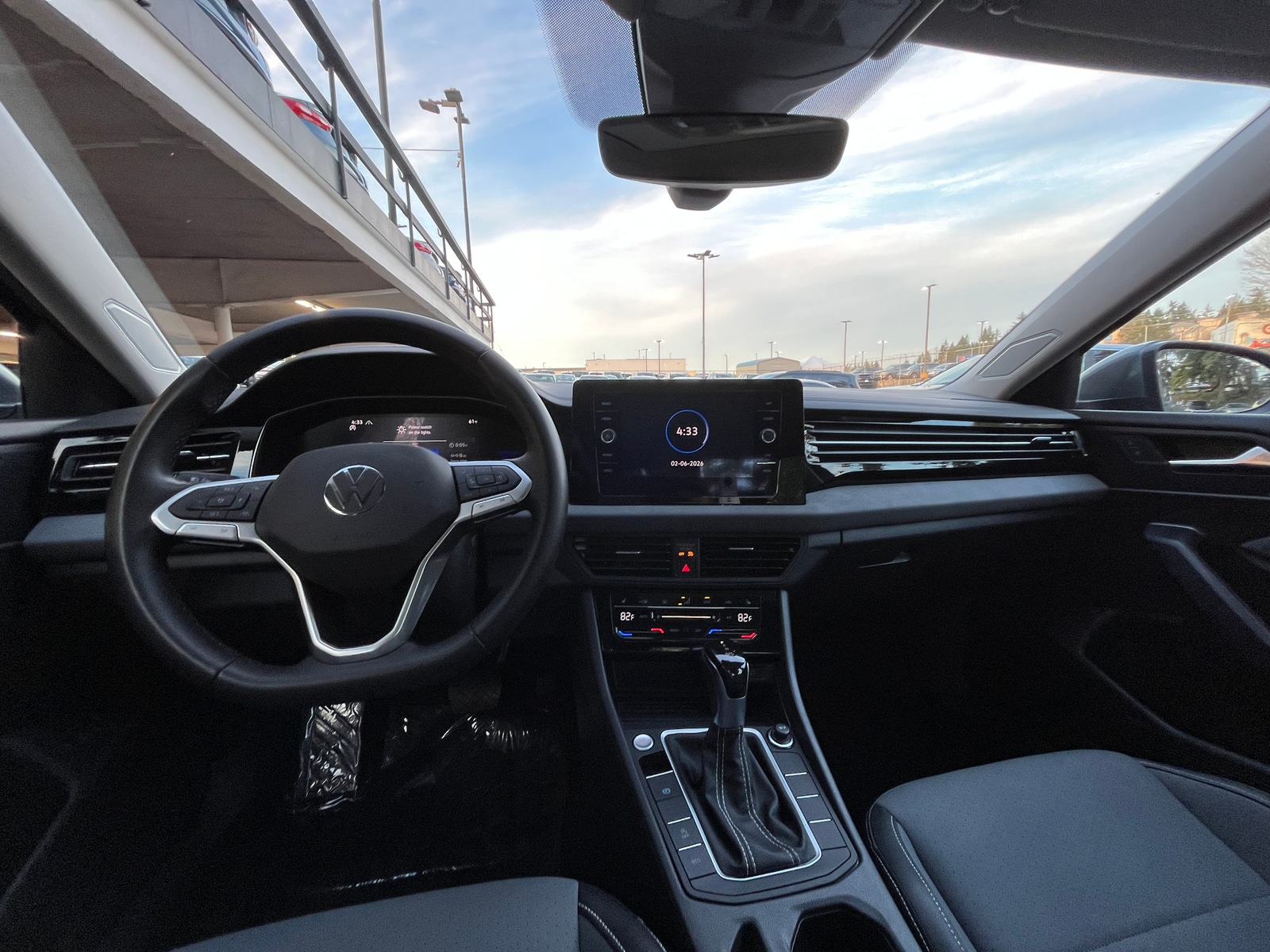 Thumbnail: 2025 Volkswagen Jetta - 3