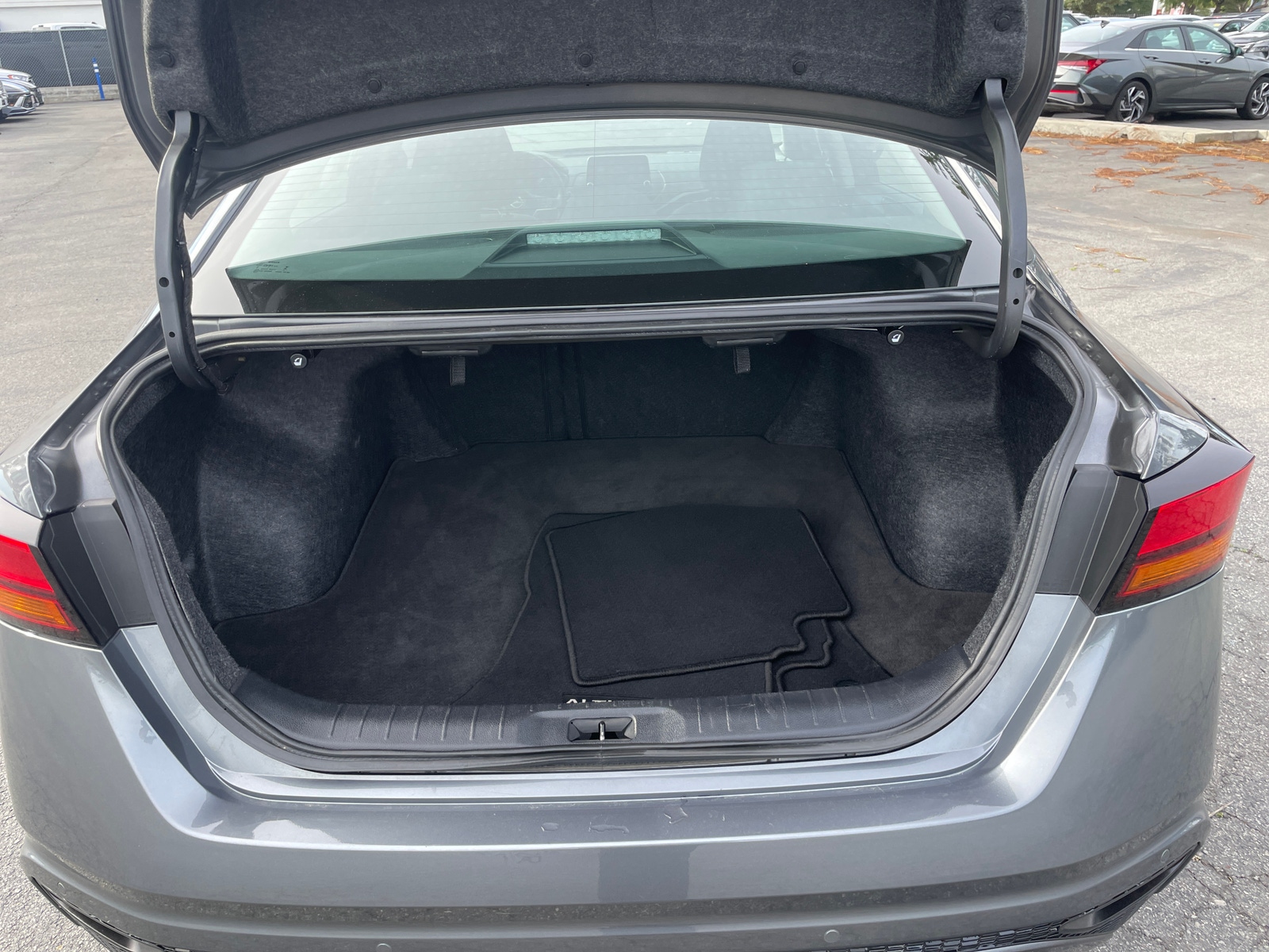 Thumbnail: 2025 Nissan Altima - 6