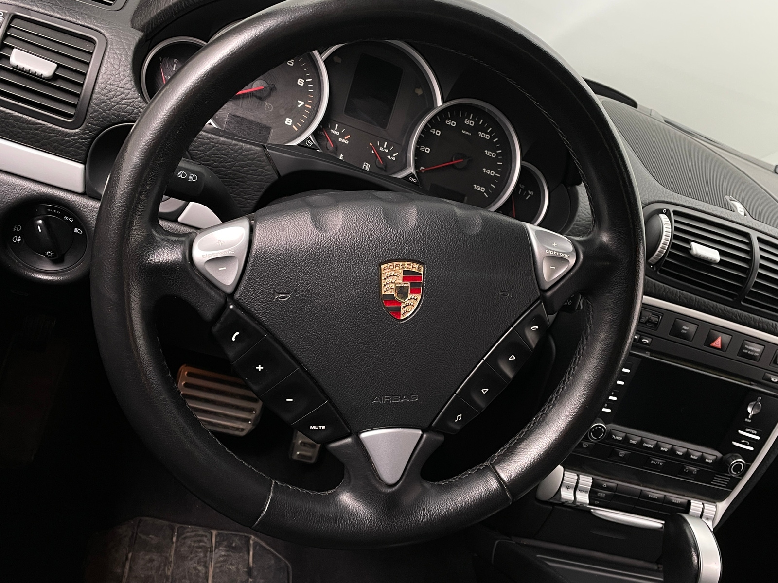 Thumbnail: 2010 Porsche Cayenne - 5