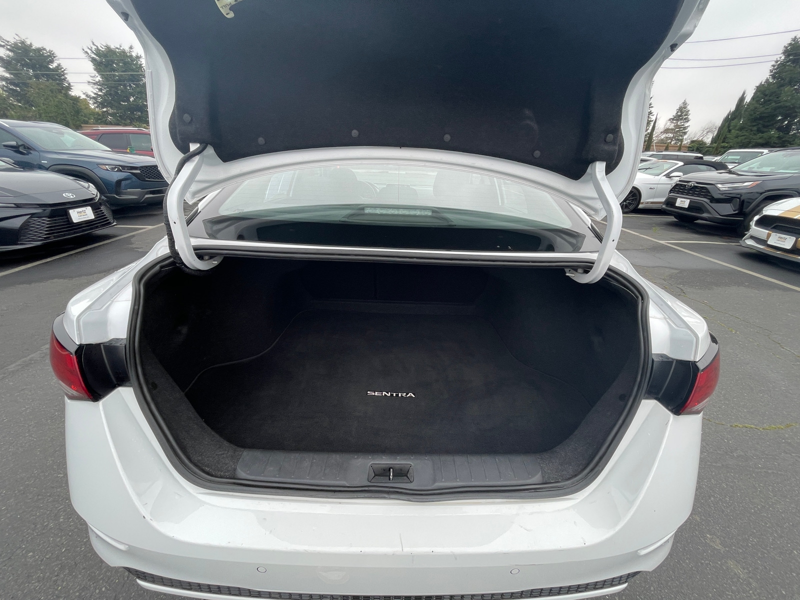 Thumbnail: 2025 Nissan Sentra - 6