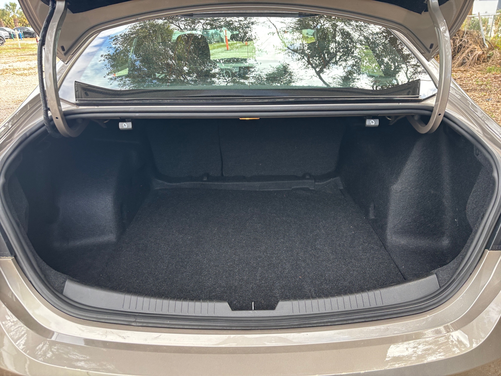 Thumbnail: 2024 Chevrolet Malibu - 6