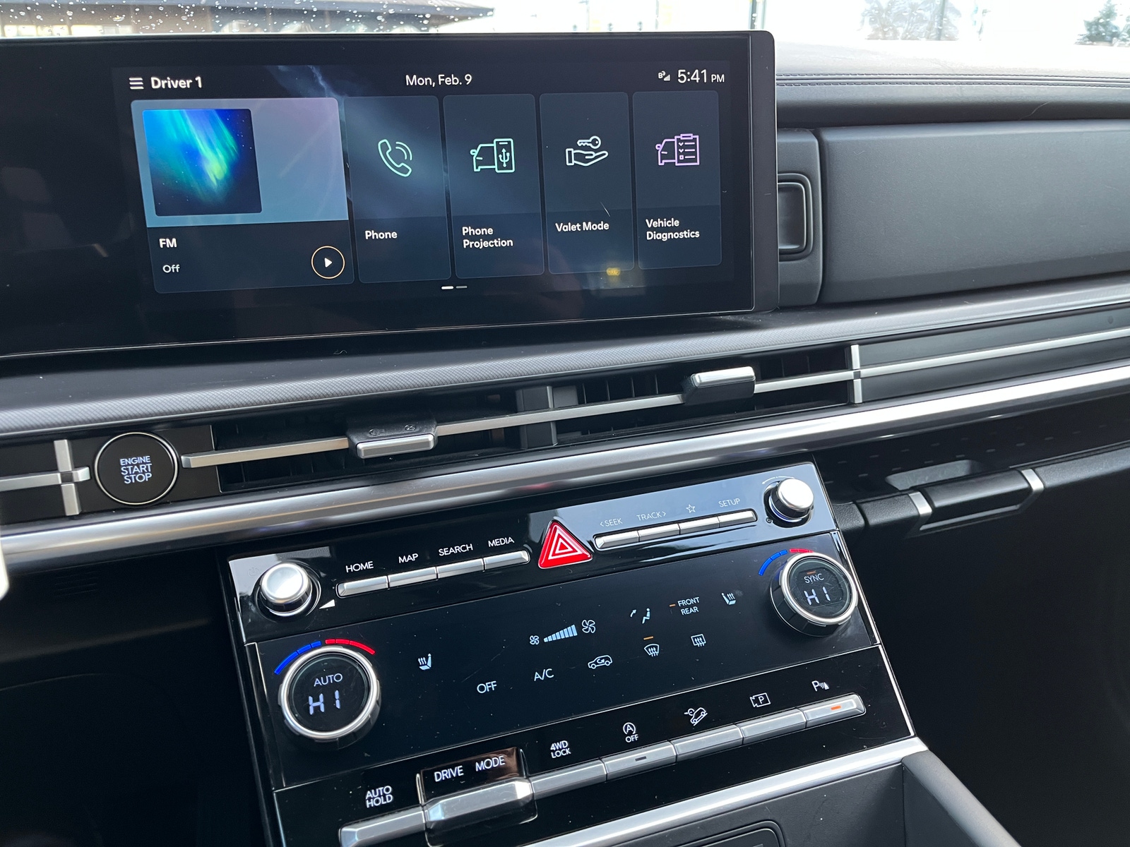 Thumbnail: 2025 Hyundai Santa Fe - 4