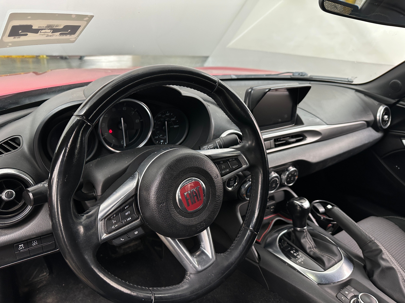 Thumbnail: 2018 Fiat 124 Spider - 5