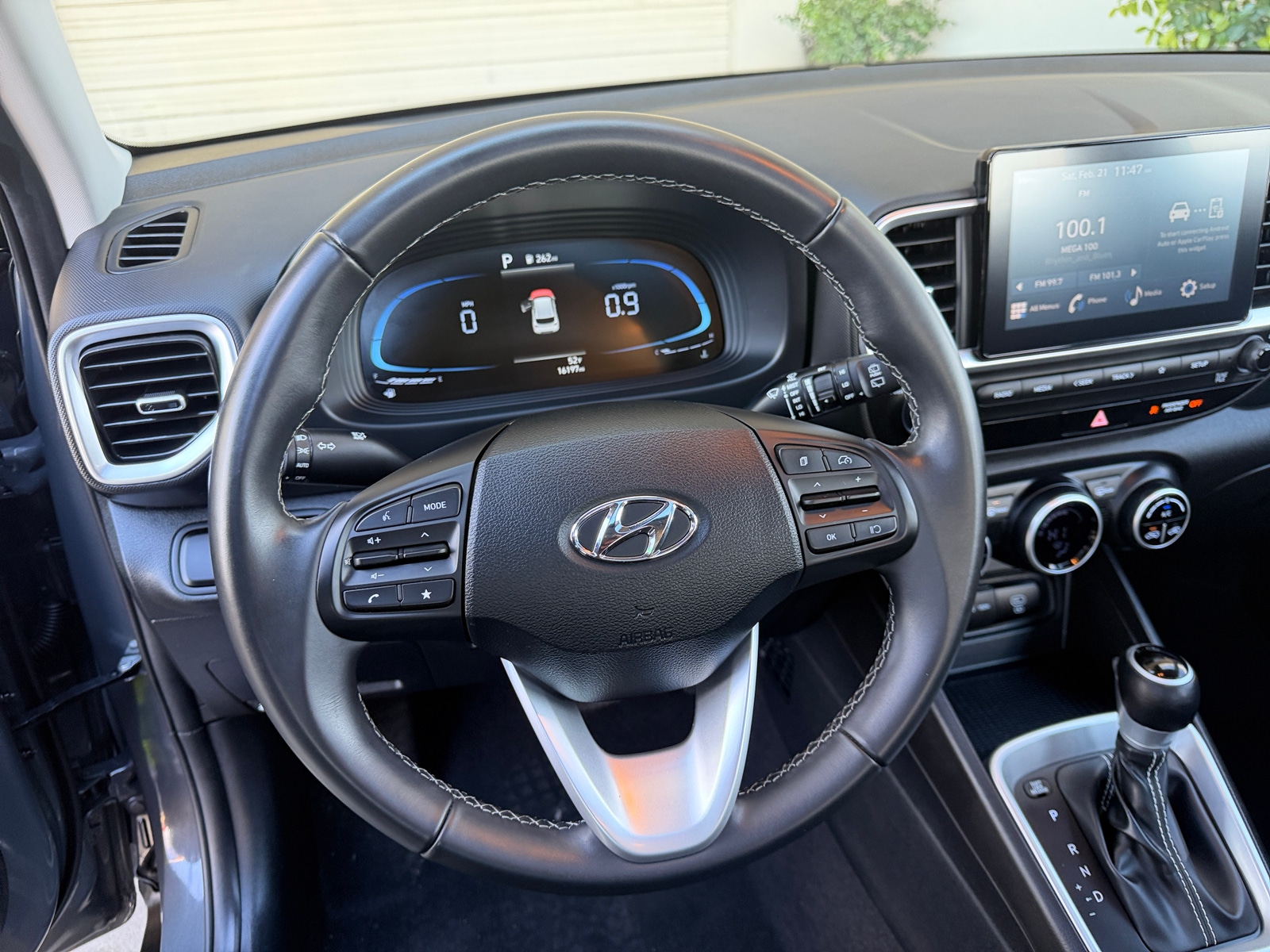 Thumbnail: 2025 Hyundai Venue - 5