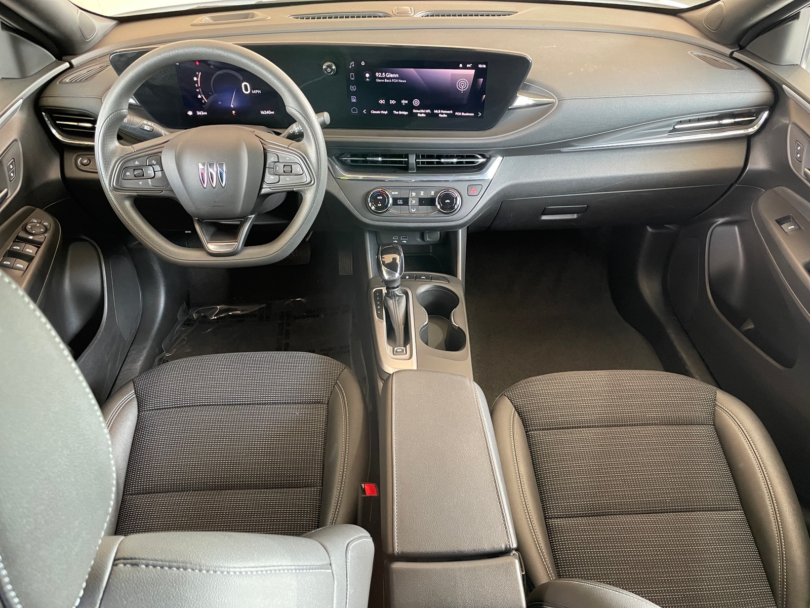 Thumbnail: 2025 Buick Envista - 3