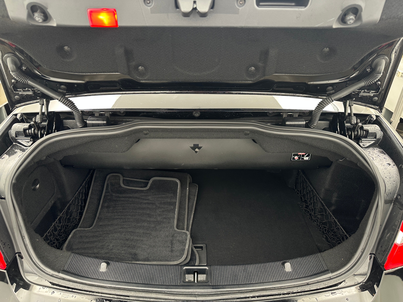 Thumbnail: 2013 Mercedes-Benz E-Class - 6