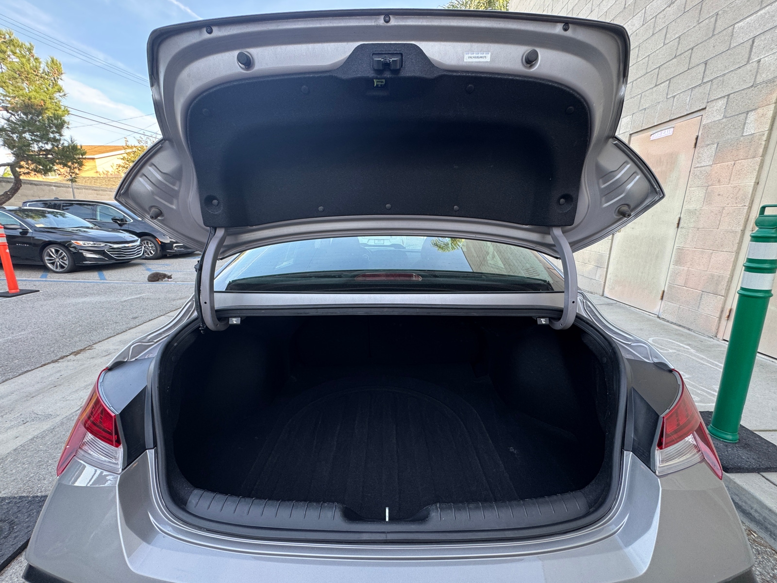 Thumbnail: 2025 Hyundai Elantra - 6