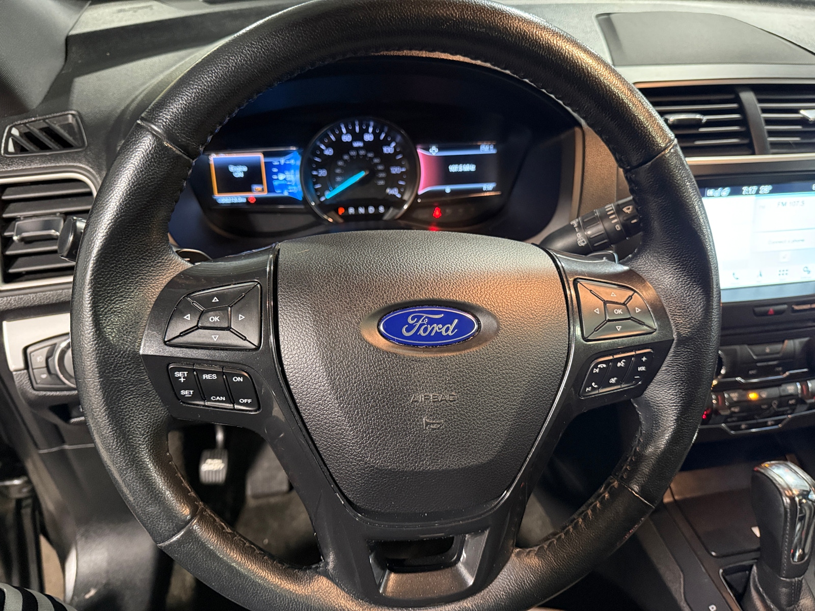 Thumbnail: 2017 Ford Explorer - 5