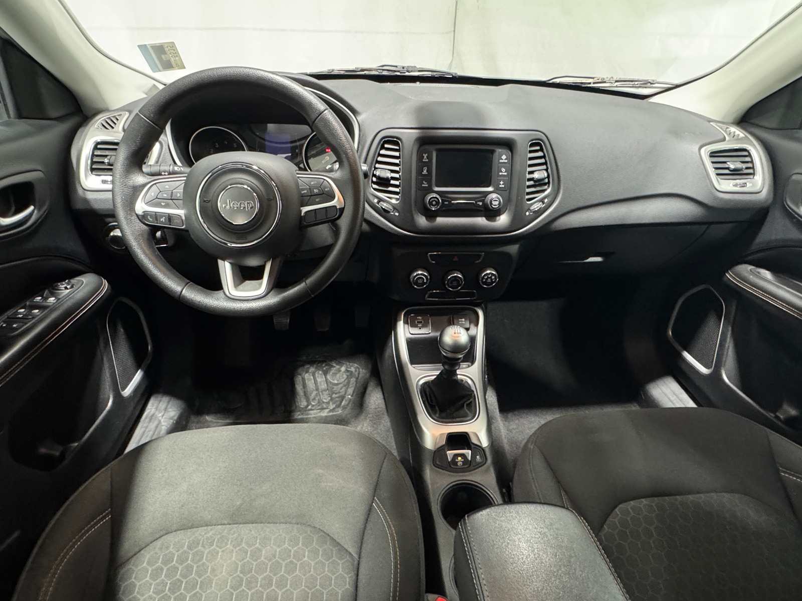 Thumbnail: 2017 Jeep Compass - 3