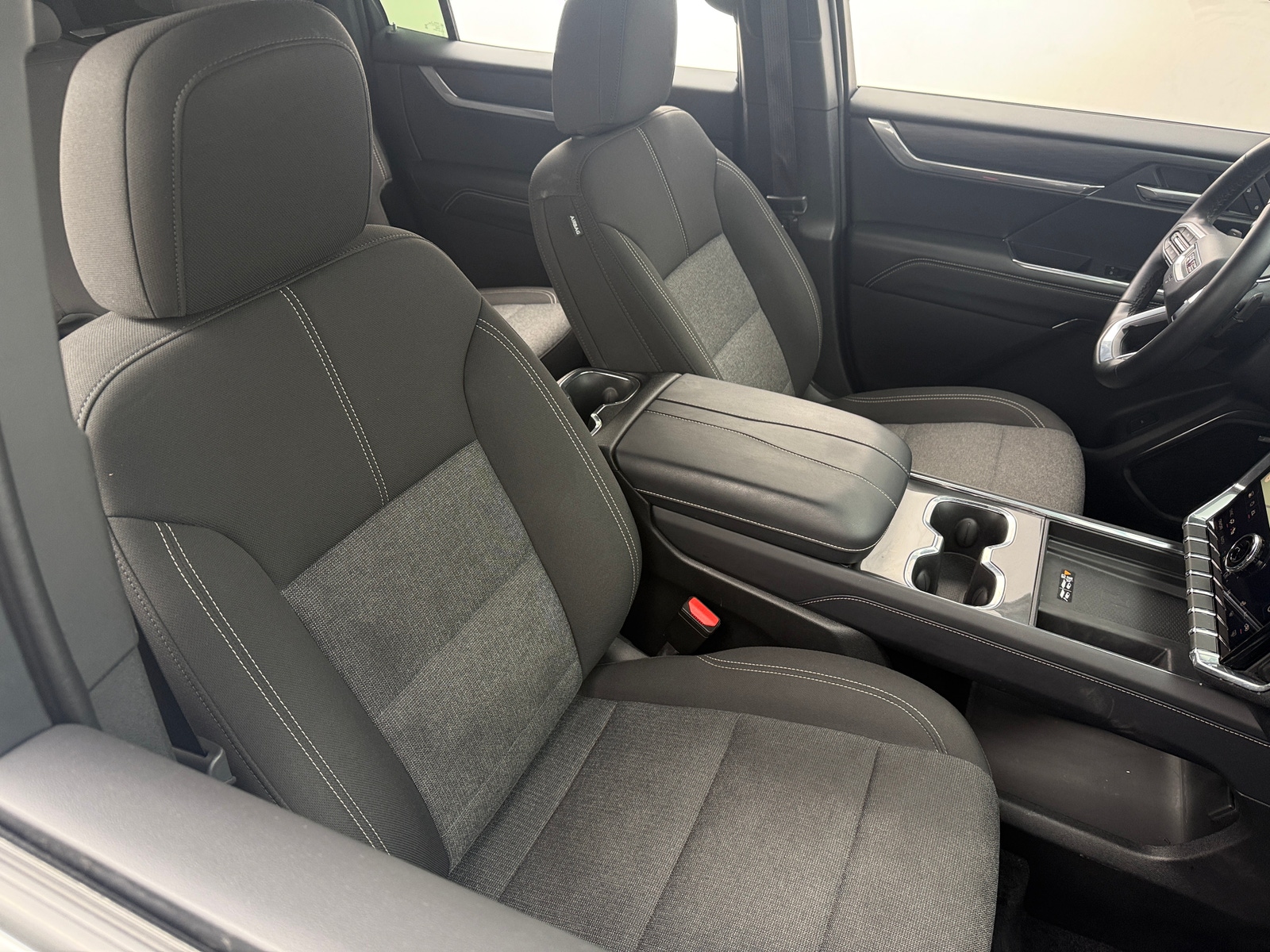 Thumbnail: 2025 GMC Acadia - 2